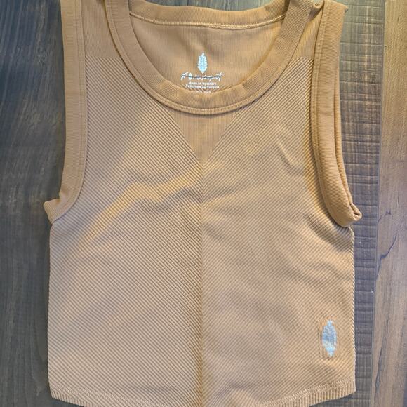 NWOT Free People Movement  Free Throw Crop Muscle Tank Top Active Top - xs/s - Picture 2 of 9